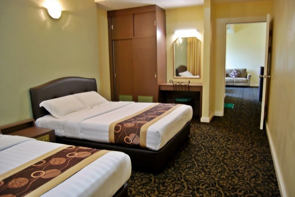 Greenlast Hotel Куантан Екстериор снимка