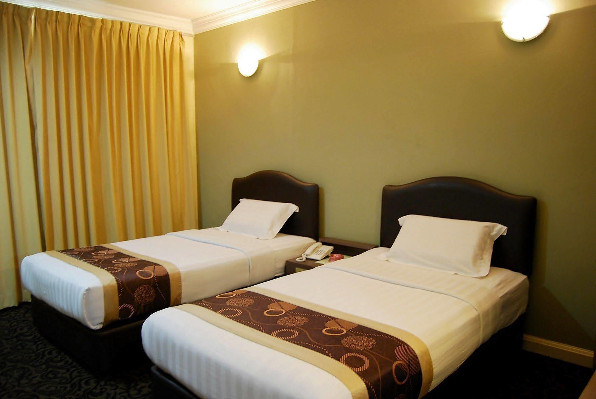 Greenlast Hotel Куантан Екстериор снимка